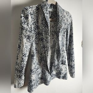 Dynamite Snake Print Blazer Relaxed Fit With Pockets Lightweight